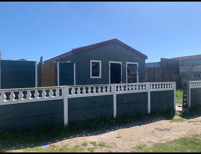 2 BEDROOM HOUSE FOR SALE IN BONTEHEUWEL